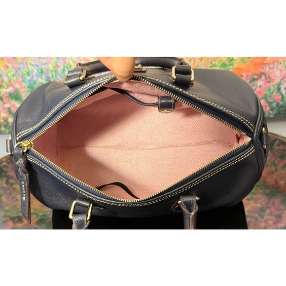 EUC Dooney & Bourke Pebbled Leather Side Pocket Satchel in Navy - Picture 7 of 10